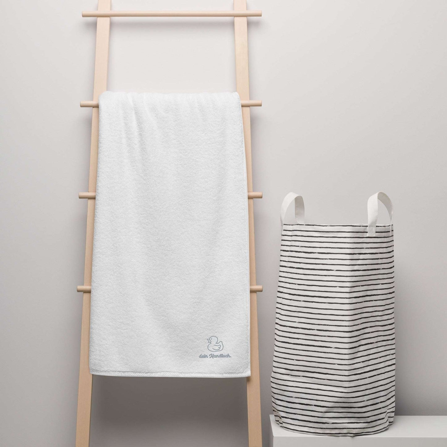 Badehandtuch - Dein Handtuch in weiß und groß als Geschenkidee
