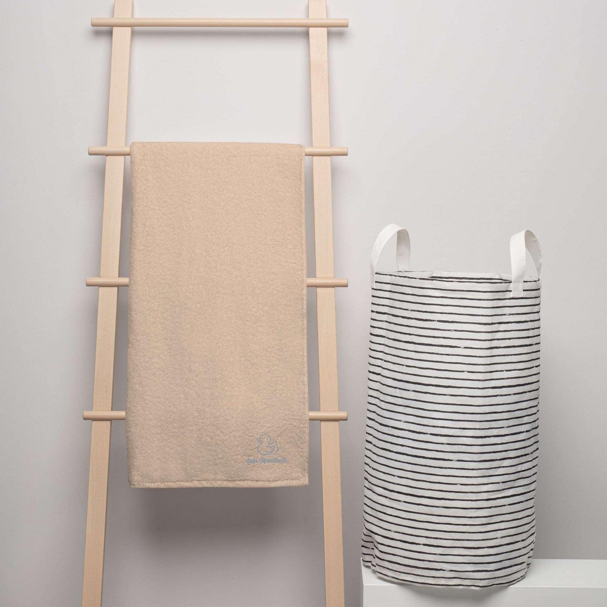 Badehandtuch - Dein Handtuch in beige und mittel als Geschenkidee